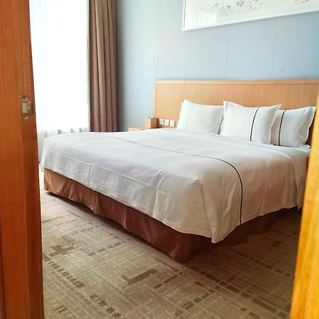 Holiday Inn Guangzhou Zhujiang New Town By Ihg Екстер'єр фото