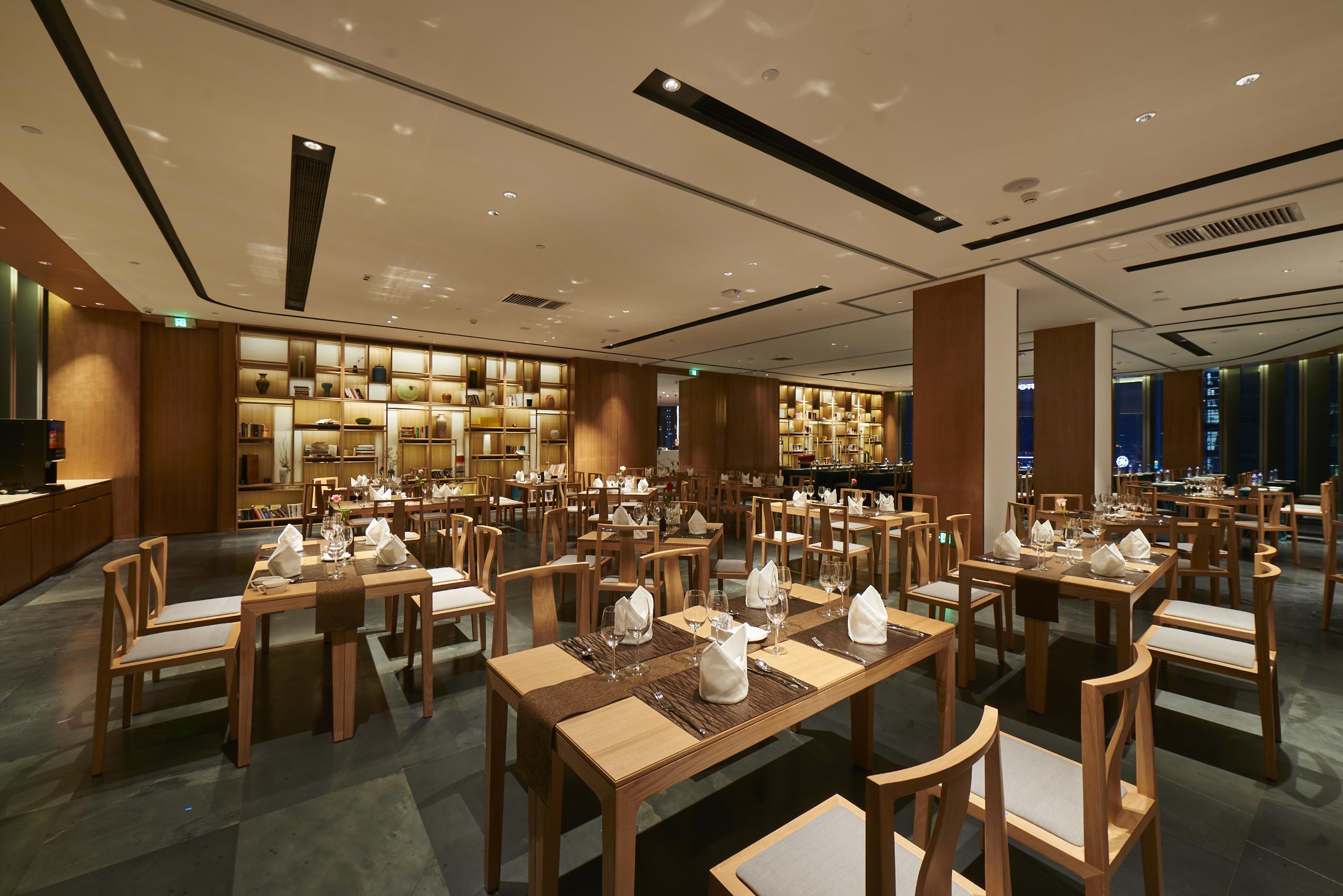 Holiday Inn Guangzhou Zhujiang New Town By Ihg Екстер'єр фото