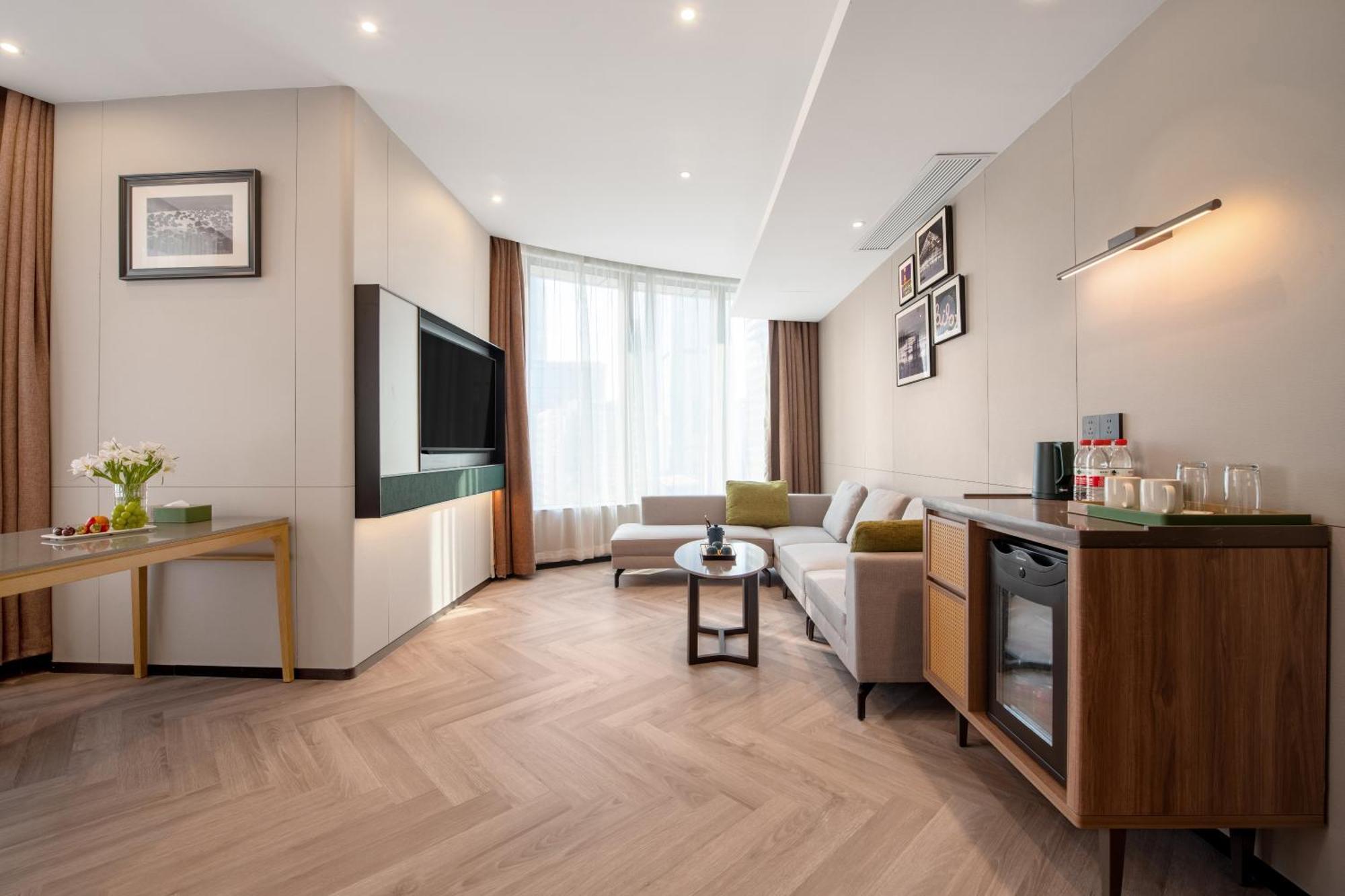 Holiday Inn Guangzhou Zhujiang New Town By Ihg Екстер'єр фото